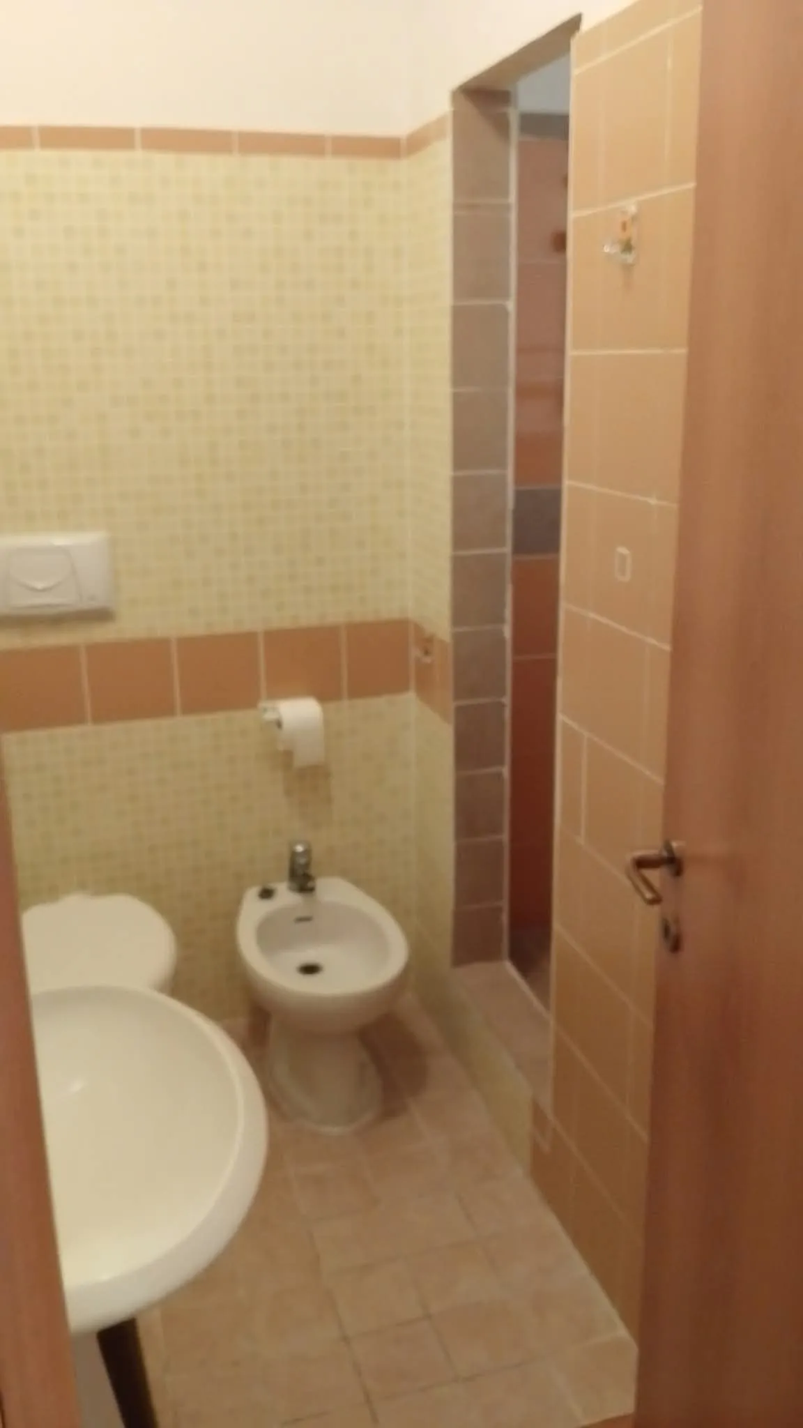 Camera 5b: il bagno