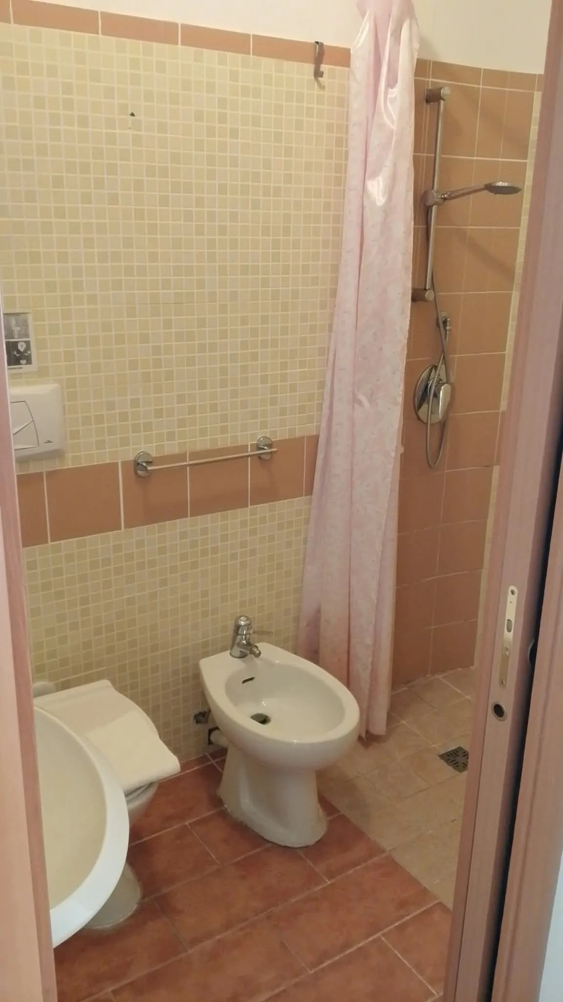 Camera 6b: il bagno